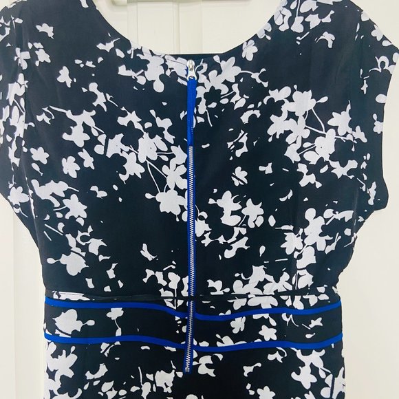 Motherhood Maternity Peplum Black White Floral Top Blouse Size Medium - Picture 5 of 8